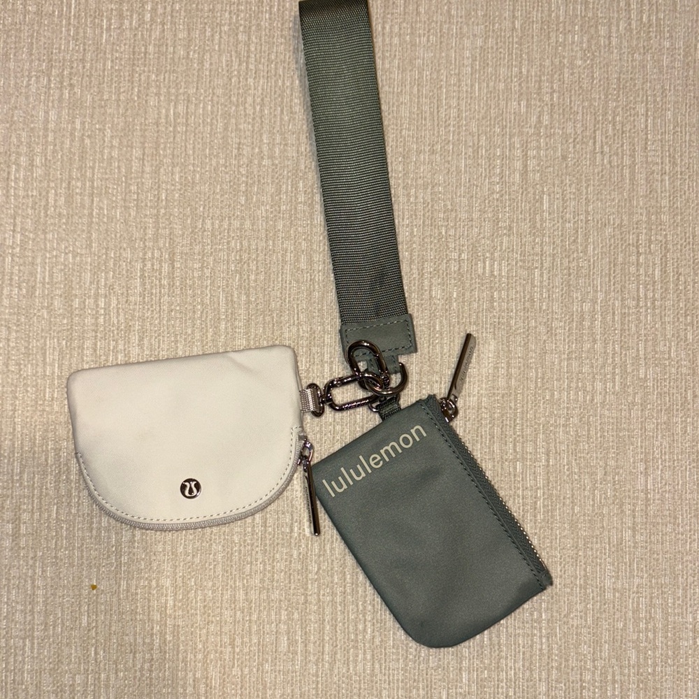 Lululemon White and Gray Wristlet Set